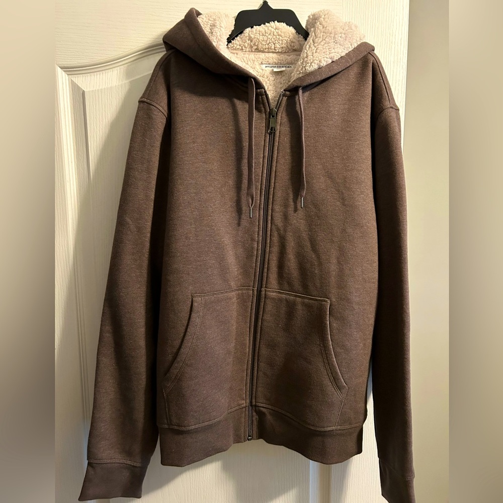 Amazon Essentials Large hoodie